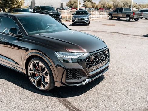 Used 2023 Audi RS Q8 w/ Black Optic Package image 9