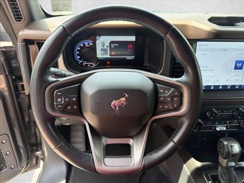 Used 2022 Ford Bronco Outer Banks AWD/4WD image 14