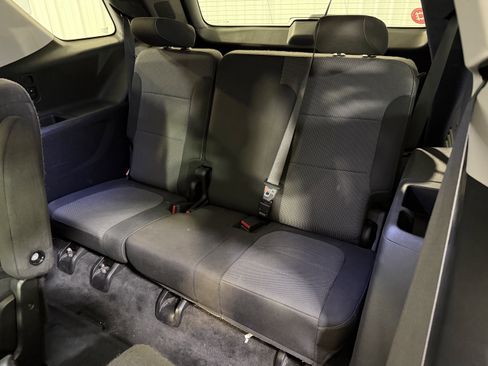 Used 2019 Chevrolet Traverse LT FWD image 12