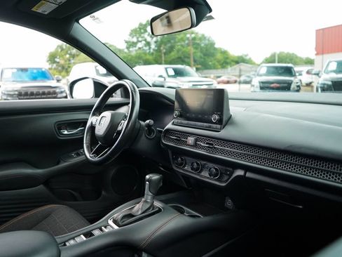Used 2025 Honda HR-V Sport image 13