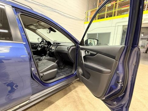 Used 2018 Nissan Rogue SL FWD image 41