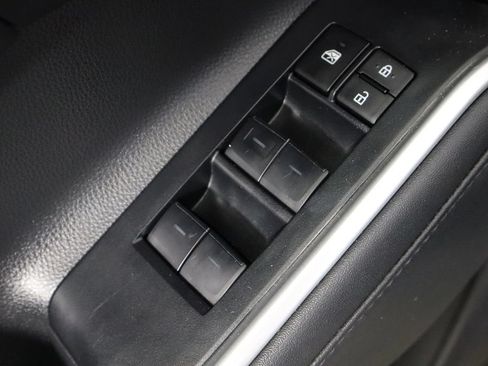 Used 2023 Toyota Highlander XLE FWD image 20