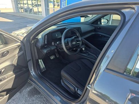 Used 2026 Hyundai Elantra Sport FWD image 10