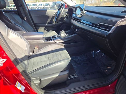 Used 2024 Mitsubishi Outlander 4WD Plug-In Hybrid image 7