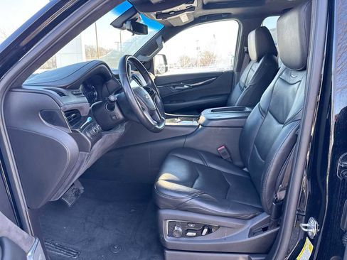 Used 2017 Cadillac Escalade Platinum image 11