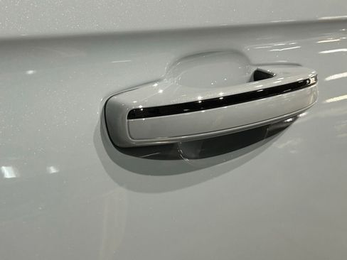 New 2026 Lincoln Navigator L Reserve AWD/4WD image 22