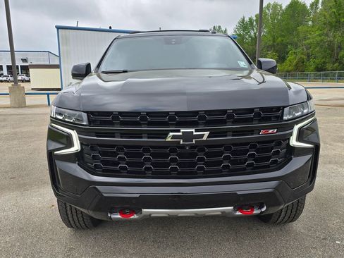 Used 2024 Chevrolet Tahoe Z71 w/ Luxury Package AWD/4WD image 8