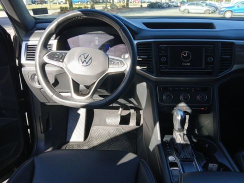 Used 2022 Volkswagen Atlas Cross Sport SE image 15