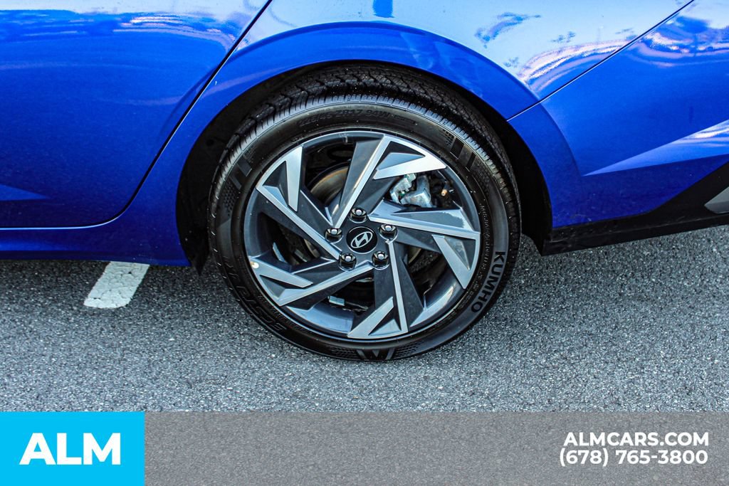 Used 2024 Hyundai Elantra Limited FWD image 14