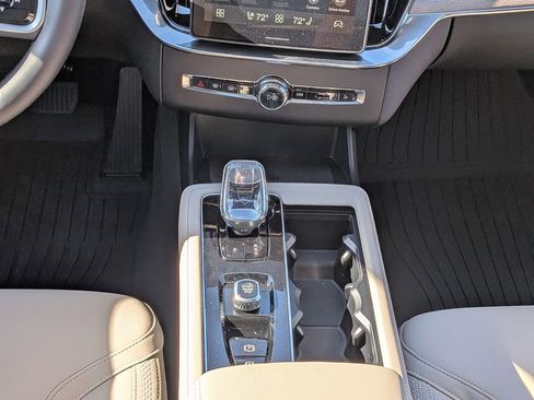 New 2026 Volvo XC90 B6 Plus w/ Protection Package Premier image 21