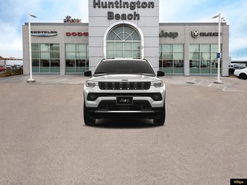 New 2026 Jeep Compass Latitude image 12
