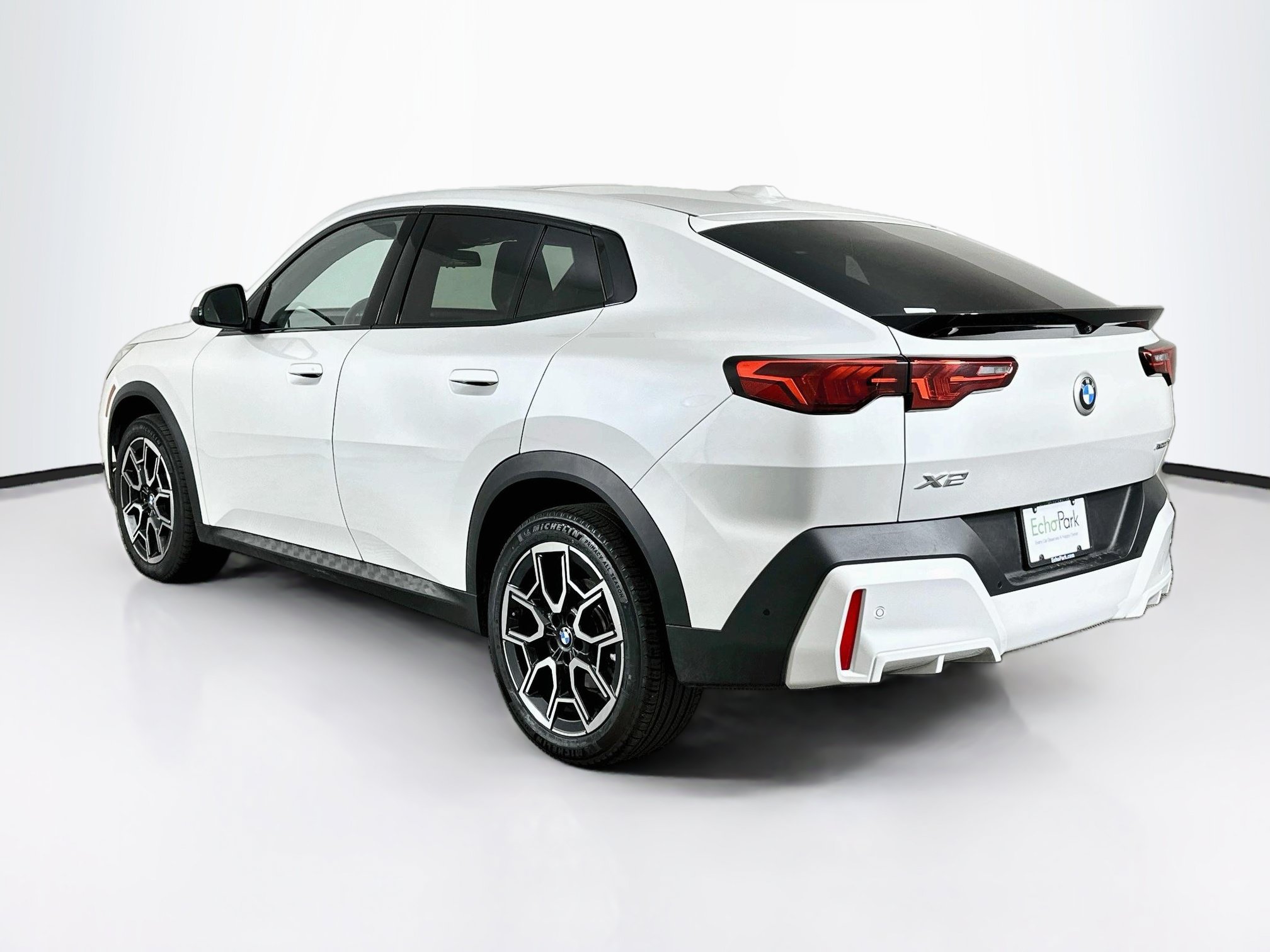 Used 2026 BMW X2 xDrive28i AWD/4WD image 5