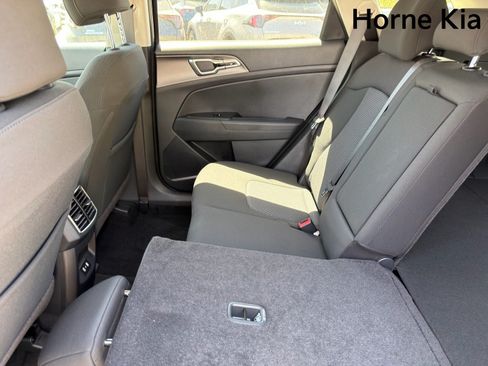 New 2026 Kia Sportage LX FWD image 21