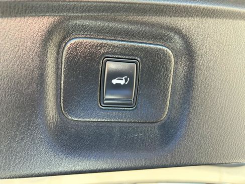 Used 2019 INFINITI QX60 Pure AWD/4WD image 18