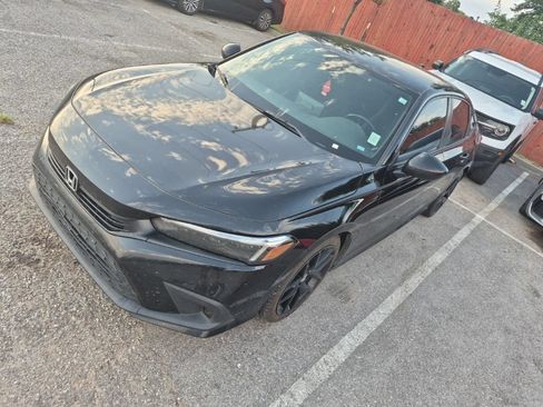 Used 2024 Honda Civic Sport image 2