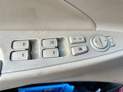 Used 2011 Hyundai Sonata Hybrid FWD image 13