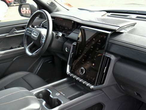 Used 2024 GMC Acadia Elevation image 54