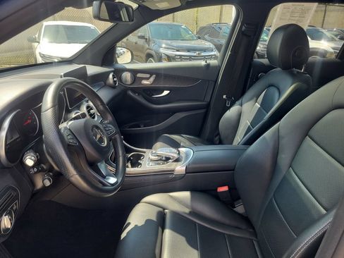 Used 2018 Mercedes-Benz GLC 300 4MATIC image 17
