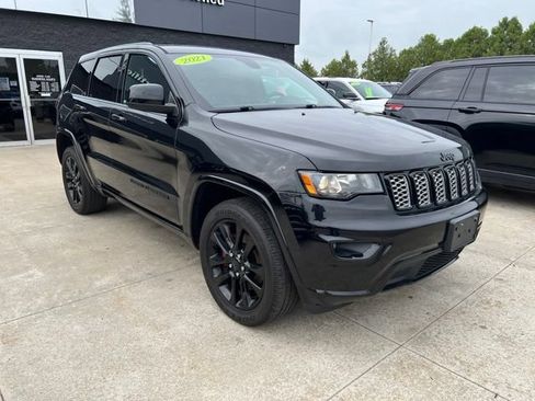 Certified 2021 Jeep Grand Cherokee Laredo X AWD/4WD image 1