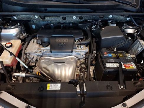 Used 2015 Toyota RAV4 LE AWD/4WD image 26