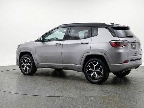 Used 2025 Jeep Compass Limited AWD/4WD image 6