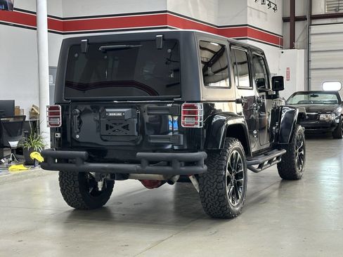 Used 2015 Jeep Wrangler Unlimited Sahara w/ Connectivity Group image 2