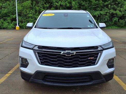 Used 2023 Chevrolet Traverse RS AWD/4WD image 3