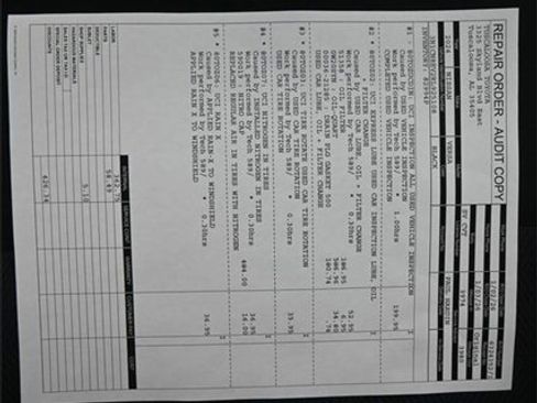 Used 2024 Nissan Versa SV image 4