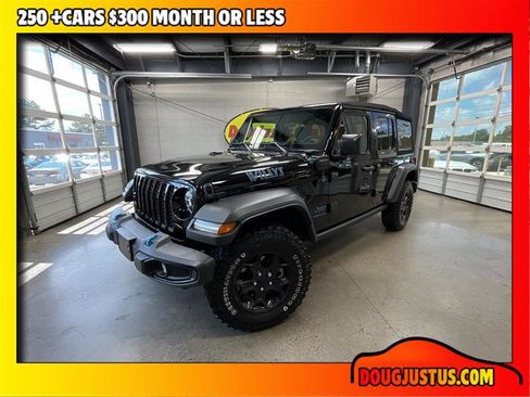 Used 2023 Jeep Wrangler Unlimited w/ Cold Weather Group AWD/4WD image 1