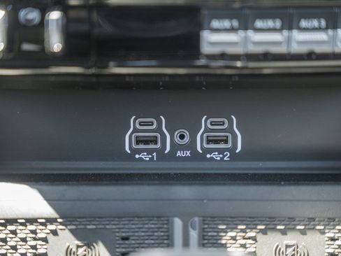 New 2026 RAM 2500 Laramie AWD/4WD image 29
