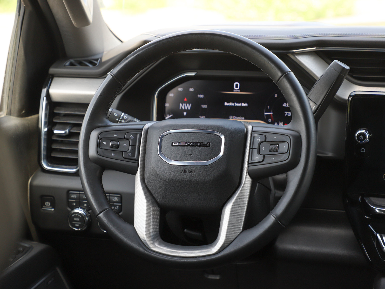 Used 2025 GMC Sierra 2500 Denali AWD/4WD image 16