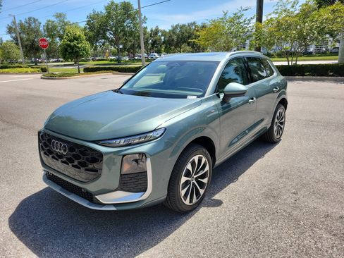 New 2026 Audi Q3 quattro 2.0T AWD/4WD image 8