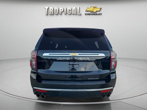 Used 2024 Chevrolet Suburban Premier AWD/4WD image 4