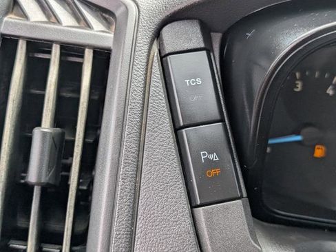 Used 2018 Ford Transit 250 148 Medium Roof RWD image 31