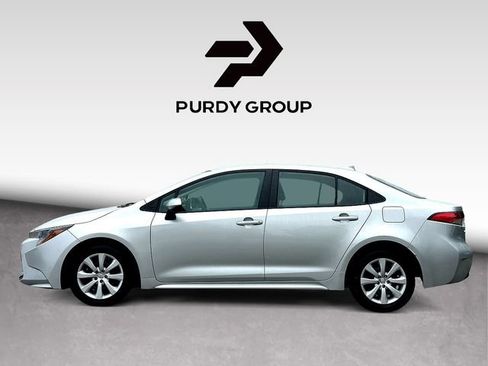 Used 2025 Toyota Corolla LE FWD image 5