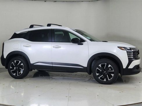 New 2026 Nissan Kicks SV w/ Cold Weather Package image 8