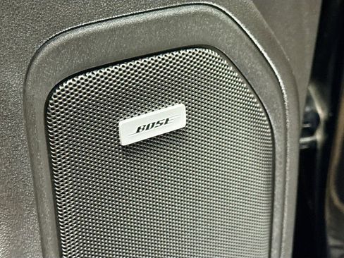 Used 2020 GMC Sierra 1500 SLT w/ SLT Premium Plus Package image 18