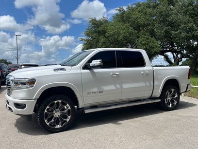 Used 2022 RAM 1500 Limited w/ Body Color Bumper Group