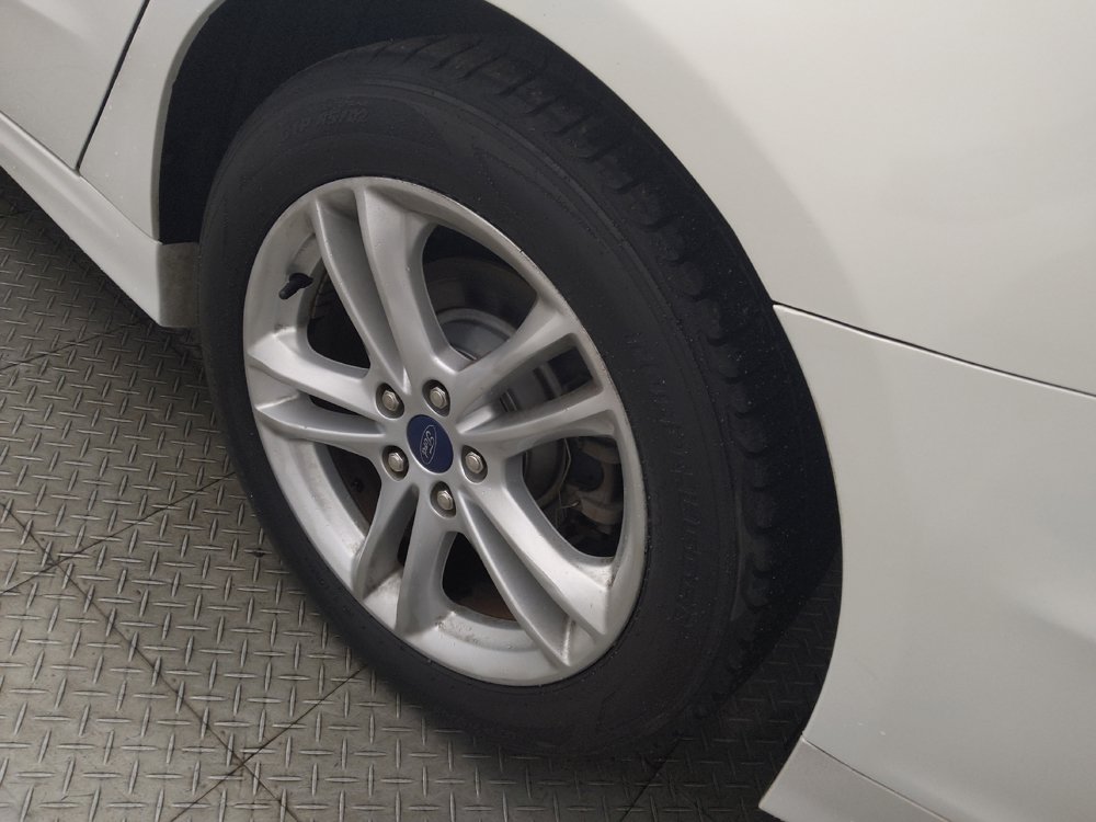 Used 2018 Ford Fusion SE w/ Fusion SE Technology Package FWD image 31