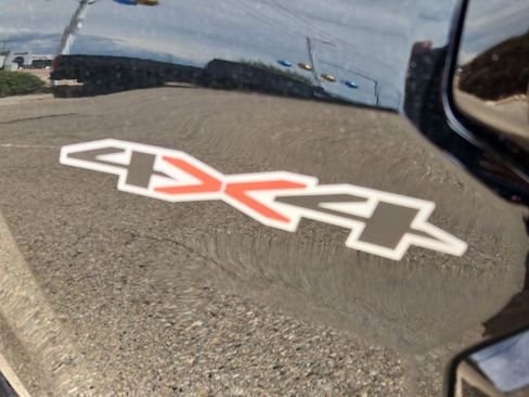 New 2025 Chevrolet Colorado LT w/ LT Convenience Package image 35