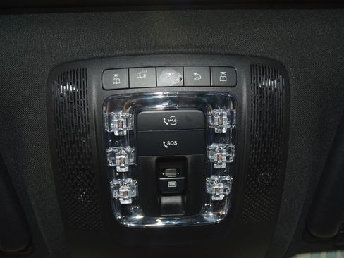 Used 2022 Mercedes-Benz GLE 350 4MATIC image 48