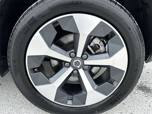 New 2026 Volvo XC40 B5 Plus w/ Protection Package Premier image 11