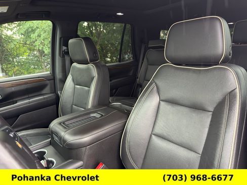 Used 2021 Chevrolet Tahoe Premier w/ Premium Package AWD/4WD image 21
