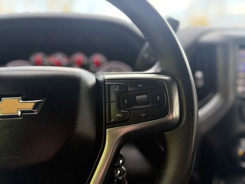 Used 2022 Chevrolet Silverado 1500 Custom w/ Safety Confidence Package image 26