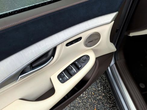 Used 2021 INFINITI QX50 Autograph w/ Premium White Leather Package image 17