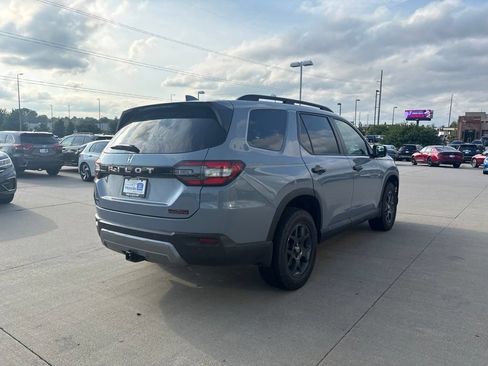 Certified 2026 Honda Pilot TrailSport image 5
