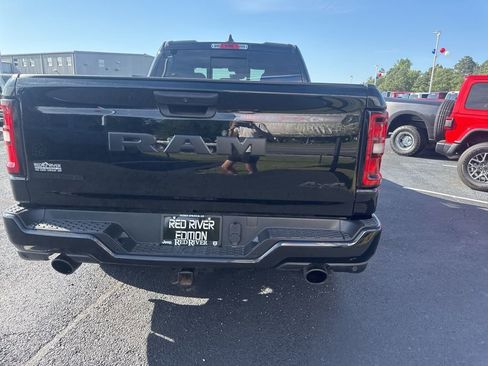 Used 2025 RAM 1500 Big Horn AWD/4WD image 6