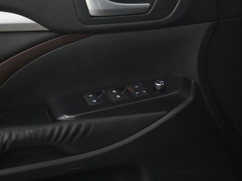 Used 2015 Toyota Highlander XLE AWD/4WD image 22
