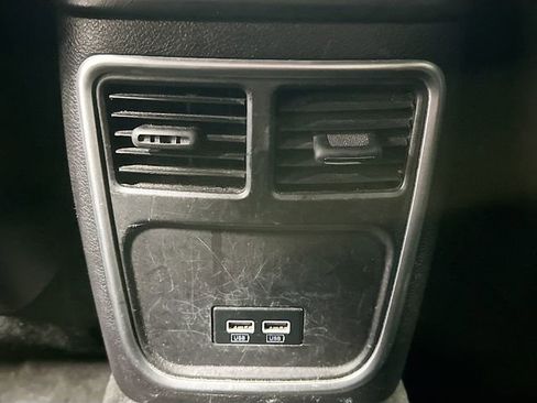 Used 2016 Dodge Charger SE w/ Popular Equipment Group image 25