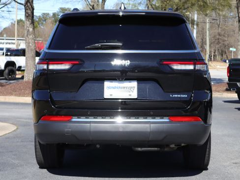 Used 2023 Jeep Grand Cherokee L Laredo image 37